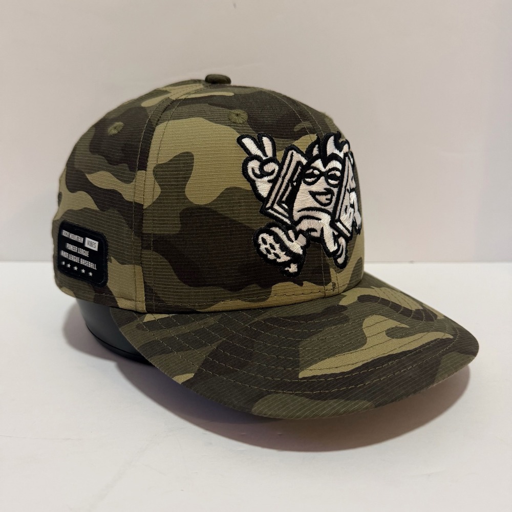 New Era Rocky Mountain Vibes 59FIFTY Camo Fitted Hat Size 7 3/8 Pioneer League